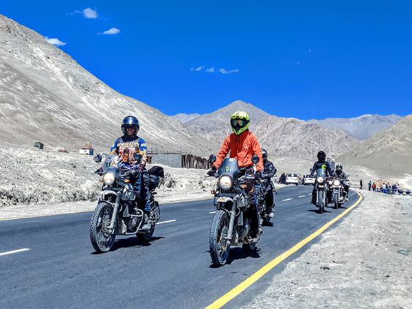 leh ladakh honeymoon tour packages